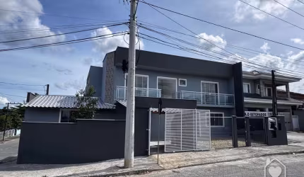 Sobrado Geminado Esquina à venda no Vila Nova