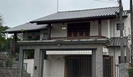 BELO SOBRADO A VENDA NA ENCOSTA DO SOL NA CIDADE DE ESTANCIA VELHA-RS.