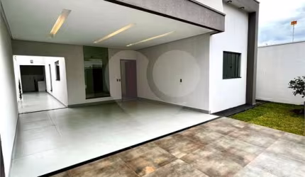 Casa com 3 quartos à venda em Jardim Itália - GO