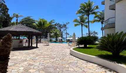 Apartamento pé na areia 2 dormitórios Toninhas