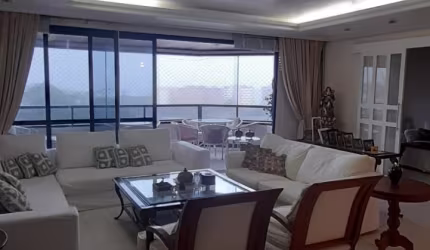 Apartamento a venda 4 suítes, 216 m2 no Rio Vermelho
