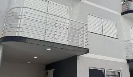 Casa com 3 dormitórios à venda, 200 m² por R$ 1.100.000,00 - Vila Oliveira - Mogi das Cruzes/SP