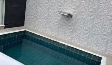 Sobrado  com piscina  e 3 suítes  no Boqueirão em Santos