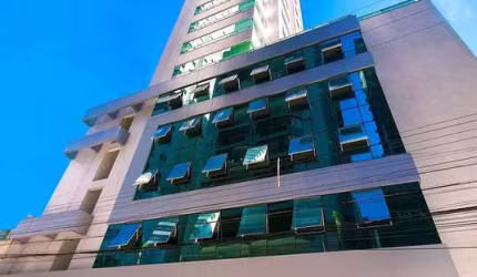 Apartamento para Venda no bairro Centro em Balneário Camboriú, 3 quartos sendo 3 suítes, 3 vagas, 146 m² privativos,