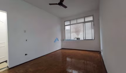 Apartamento com 2 dormitórios à venda, 89 m² por R$ 485.000,00 - Gonzaga - Santos/SP