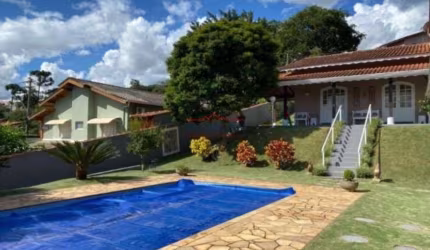 Casa/Chácara em Condomínio Fechado com piscina e vista panorâmica