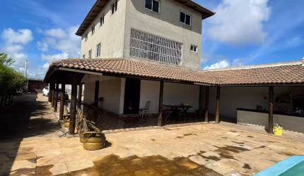 Casa Triplex Com Piscina no Maceió da Taiba a 2 ruas de distância da Praia