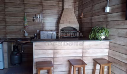 Casa de 3 dormitórios na Vila Nossa Senhora do Bonfim
