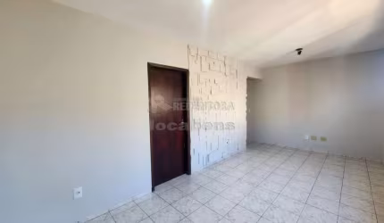 Apartamento no bairro Jardim Bela Vista com 01 dormitório e 01 vaga de garagem.