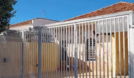 Excelente Casa Residencial para Venda - 3 Dormitórios / Jardim Canaã
