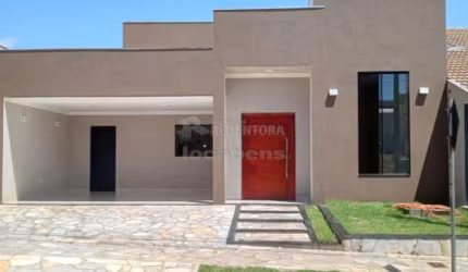 Excelente casa em CONDOMÍNIO