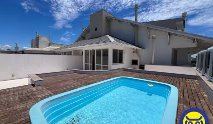 Cobertura duplex com 04 dormitórios em Jurerê