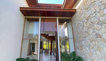Casa de Alto Padrão à venda em Praia do Forte - Área total 544 m2 - Áre útil 522m2 - 2 pavimentos