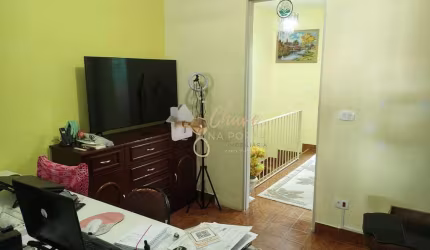 Casa à venda no Parque Santo Antônio com 2 Dormitórios