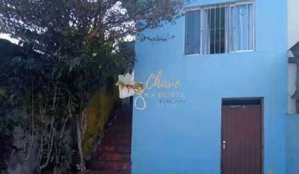 Casa padrão à venda no Embu das Artes