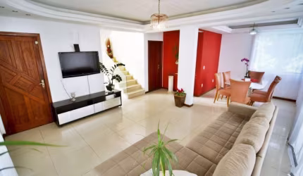 Casa à venda com 4 quartos 1 suíte, 261m² em Ponta de Baixo São José
