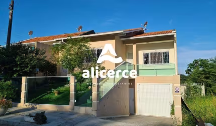 Casa à venda com 3 quartos 1 suíte, 190m² em Forquilhas São José