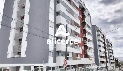 Apartamento à venda com 3 quartos 1 suíte, 137m² em Praia Comprida São José