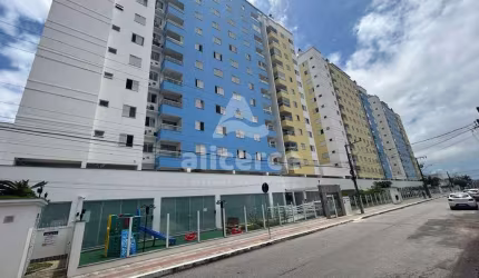 Apartamento à venda com 2 quartos 1 suíte, 69m² em Areias São José