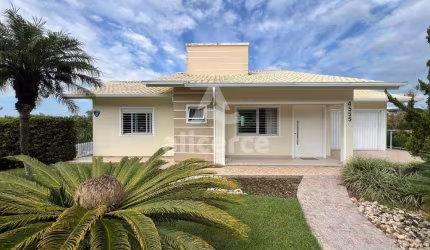 Casa à venda com 2 quartos 1 suíte, 150m² em Forquilhas São José