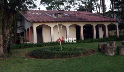 Casa com 4 dormitórios à venda, 300 m² por R$ 3.600.000,00 - Arujázinho I, II e III - Arujá/SP