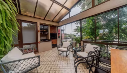 Casa em condomínio fechado com 3 quartos à venda na Rua Doutor Possidônio Cunha, 259, Vila Assunção, Porto Alegre por R$ 1.200.000