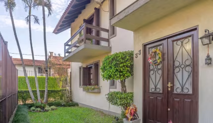 Casa com 4 quartos à venda na Rua Mário Assumpção, 33, Espírito Santo, Porto Alegre por R$ 995.000