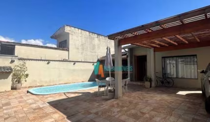 Linda casa com 5 dormitórios à venda (porteira fechada), 200 m² por R$ 1.280.000 - Indaiá - Caraguatatuba/SP