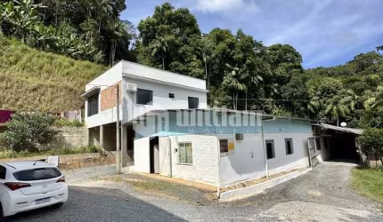 Casa comercial à venda no Primeiro de Maio, Brusque  por R$ 980.000