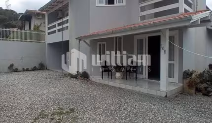 Casa com 4 quartos à venda no Dom Joaquim, Brusque , 220 m2 por R$ 950.000