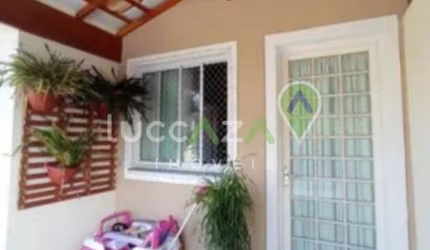 Imperdível oportunidade de adquirir casa de 2 quartos, 1 suíte e garagem no Jardim Marcondes, Jacareí-SP!