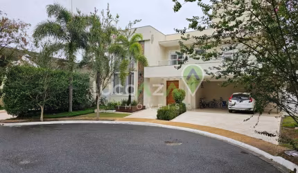 Luxuosa mansão em condomínio à venda em Jacareí-SP no Jardim Altos de Santana II - 4 quartos, 4 suítes, 3 salas, 6 banheiros, 6 vagas, 430m².