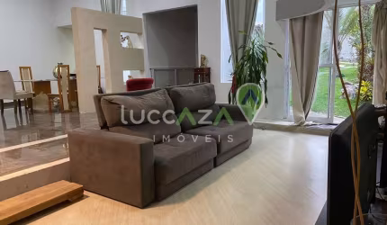 Impecável casa à venda em Caçapava-SP, Vila Medeiros: 3 quartos, 2 suítes, 2 salas, 400m² de área construída