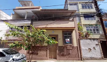 Casa com 4 quartos à venda na Rua Sousa Franco, Vila Isabel, Rio de Janeiro, 238 m2 por R$ 540.000