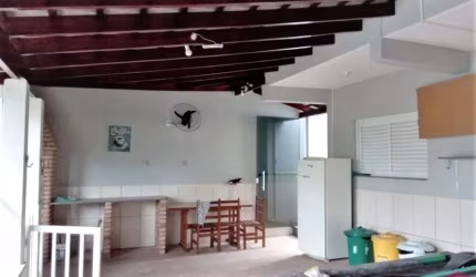 Casa com 5 quartos à venda na Cidade Salvador, Jacareí  por R$ 530.000