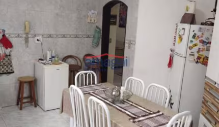 Casa com 4 quartos à venda no Jardim Terras de São João, Jacareí  por R$ 780.000