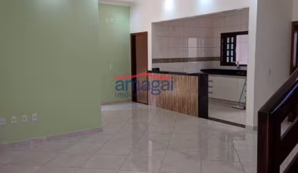 Casa com 4 quartos para alugar no Residencial Santa Paula, Jacareí  por R$ 5.300
