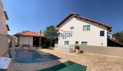 Casa com 5 quartos à venda no Jardim Terras de São João, Jacareí  por R$ 1.280.000