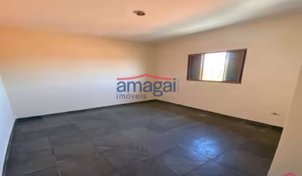 Casa com 2 quartos à venda no Jardim Jacinto, Jacareí  por R$ 360.000
