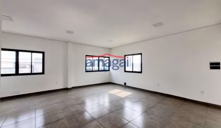 Sala comercial para alugar no Loteamento Villa Branca, Jacareí  por R$ 2.500