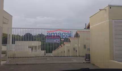Casa em condomínio fechado com 2 quartos para alugar no Jardim Nova Esperança, Jacareí  por R$ 1.800