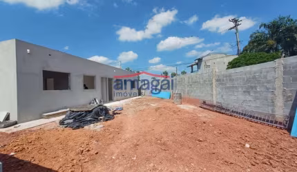 Casa com 2 quartos à venda no Parque Imperial, Jacareí  por R$ 270.000