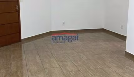 Apartamento com 3 quartos para alugar no Jardim Pereira do Amparo, Jacareí  por R$ 2.500