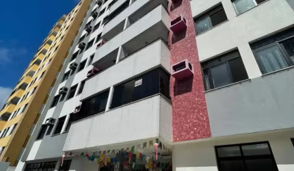 Vendo excelente apto no Cond. Atlanta (em frente ao Hosp. Renascença), 107m²