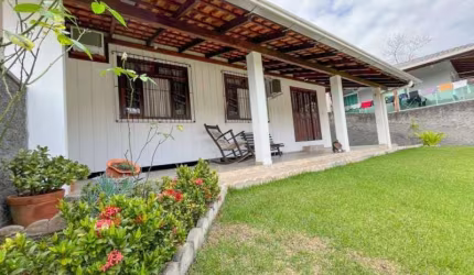 Casa com 3 quartos à venda no Velha, Blumenau , 126 m2 por R$ 450.000