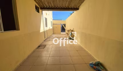 Casa com 3 dormitórios à venda, 144 m² por R$ 300.000,00 - Loteamento Residencial América - Anápolis/GO