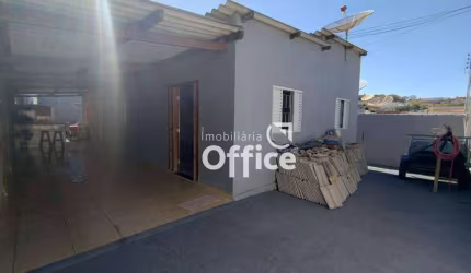 Casa com 3 quartos à venda, 210 m² por R$ 320.000 - Setor Residencial Pedro Ludovico - Anápolis/GO