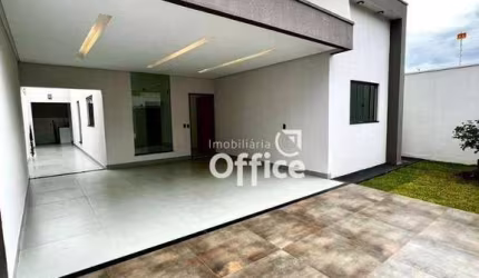 Excelente casa com ótima localização e acabamentos de alto padrão!!