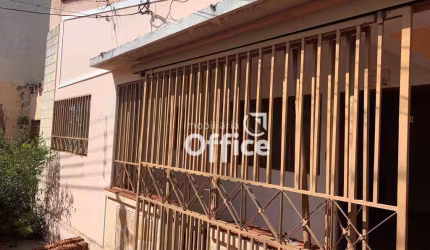 Casa com 3 quartos à venda, 161 m² por R$ 335.000 - Setor Central - Anápolis/GO