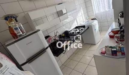 Apartamento com 2 dormitórios à venda, 48 m² por R$ 160.000,00 - Chácaras Colorado - Anápolis/GO